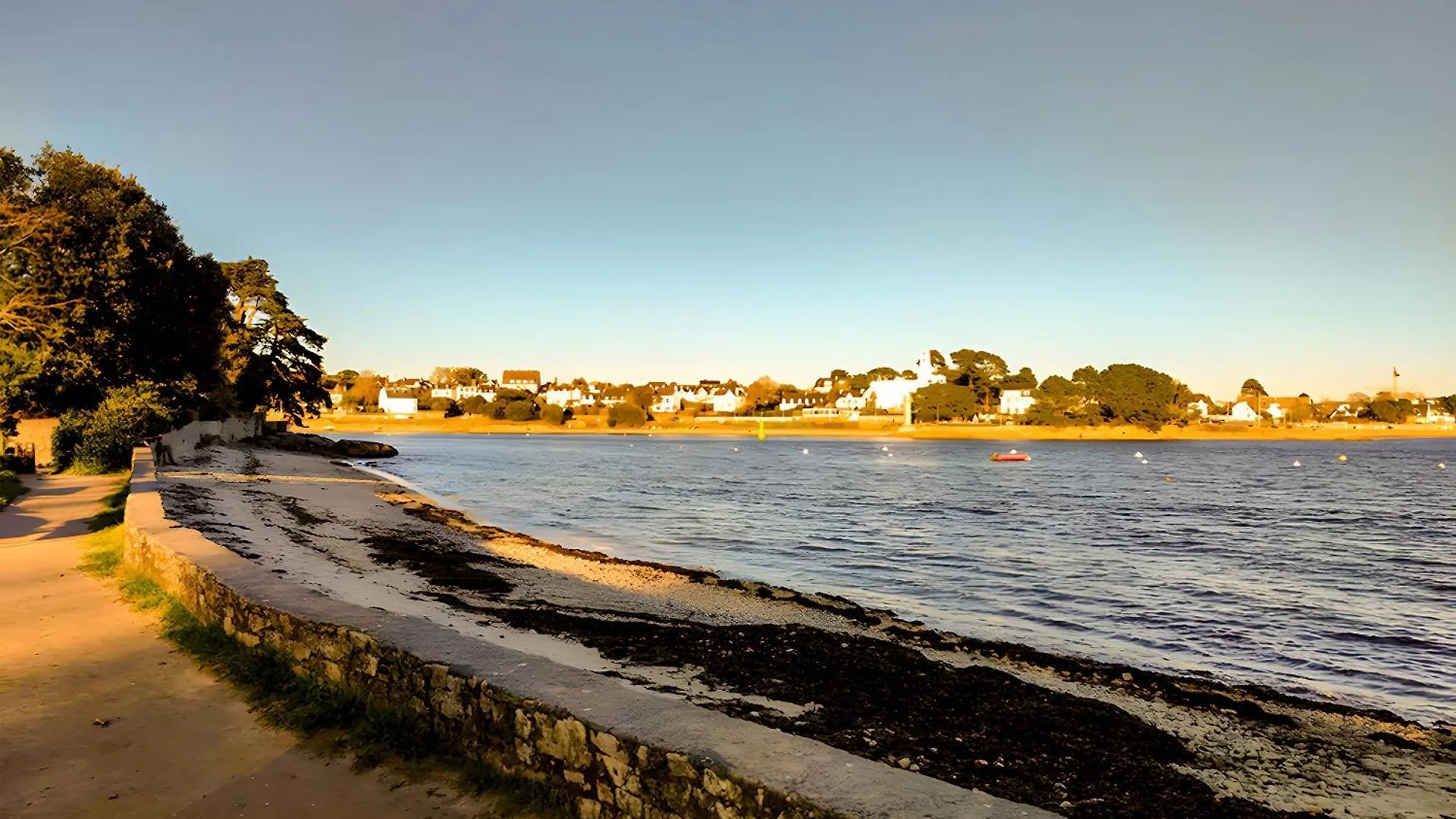 Maison De Kerobistin - Plage A 150M كومْبْري 0*,  فرنسا